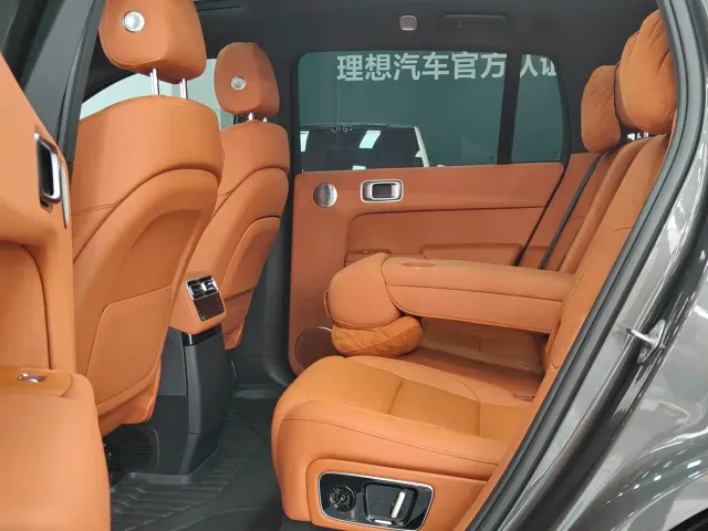 Li Auto L7 — Фото автомобиля 3
