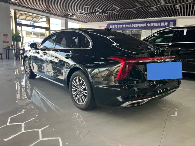 Hongqi H5 — Фото автомобиля 4