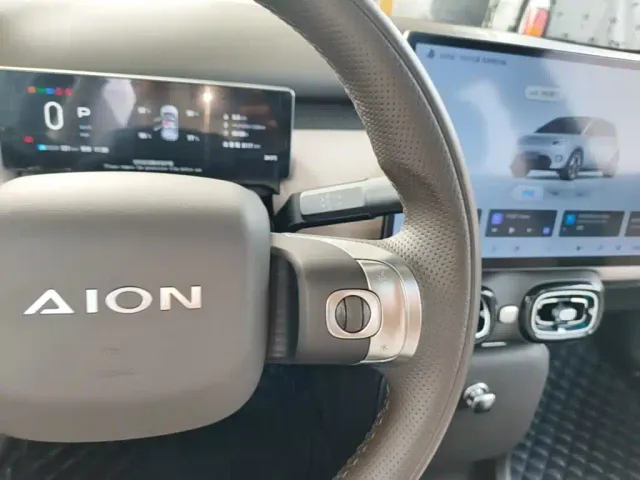 GAC Aion UT — Фото автомобиля 13