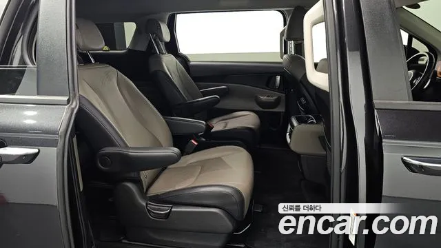 Kia Carnival 4th Gen — Фото автомобиля 12