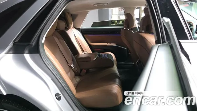 Hyundai Grandeur GN7 — Фото автомобиля 18
