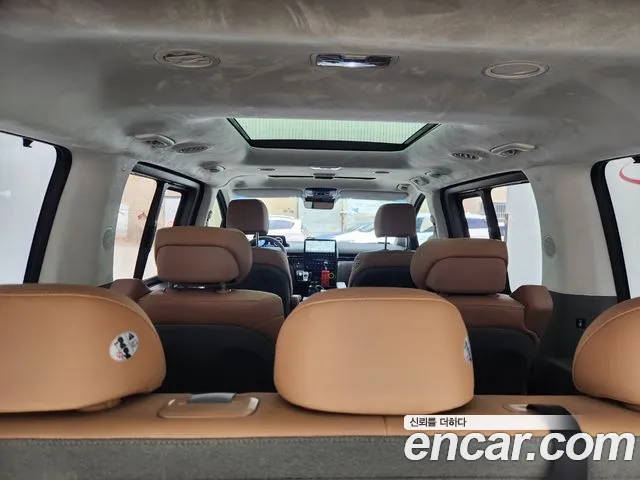 Hyundai Staria Staria 4WD Lounge 7 мест — Фото автомобиля 6
