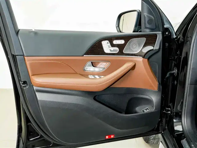 Mercedes-Benz GLE-Class — Фото автомобиля 21