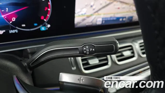 Mercedes-Benz GLE-Class — Фото автомобиля 12