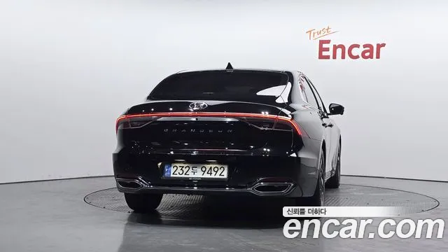 Hyundai Grandeur — Фото автомобиля 4