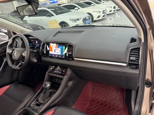 Skoda Karoq — Фото автомобиля 17