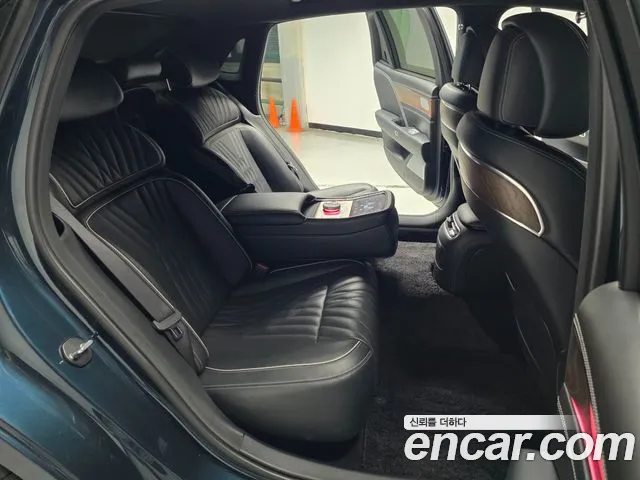 Genesis G90 Бензин 3.5 турбо AWD — Фото автомобиля 11