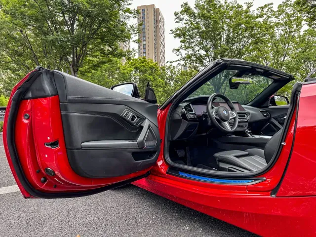 BMW Z4 — Фото автомобиля 12