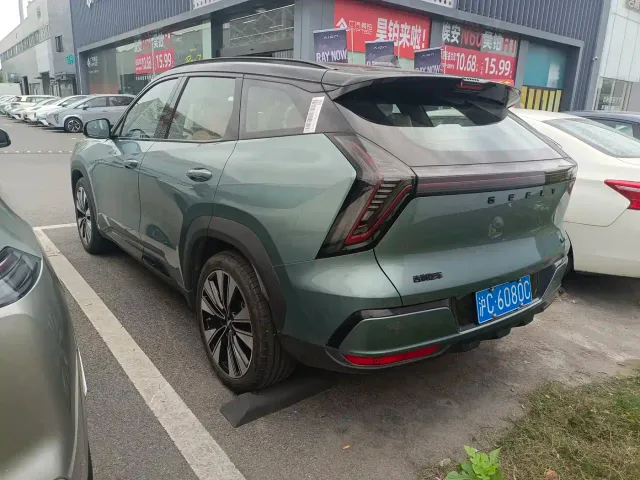 Geely Boyue L — Фото автомобиля 11