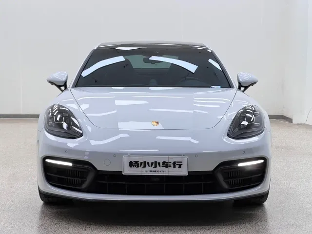 Porsche Panamera — Фото автомобиля 2