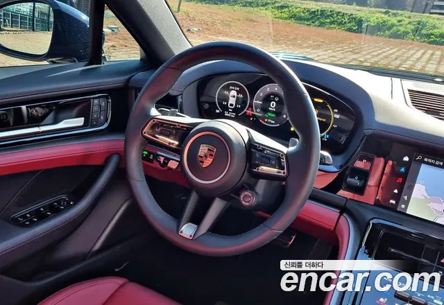 Porsche Panamera — Фото автомобиля 12