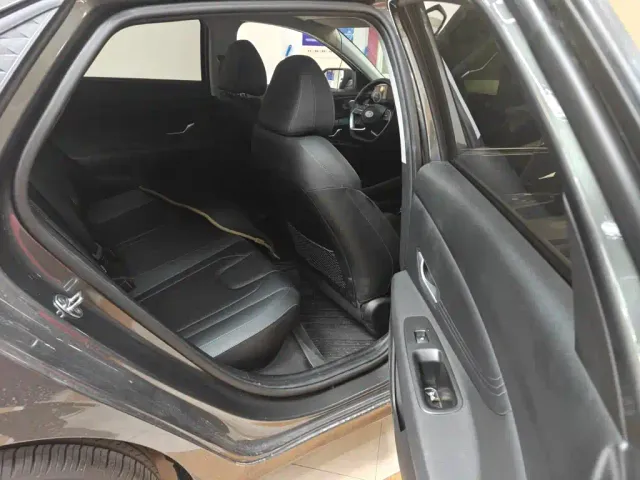 Hyundai Elantra — Фото автомобиля 9