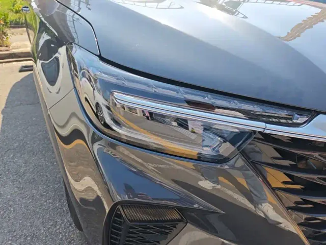 Roewe RX5 — Фото автомобиля 10