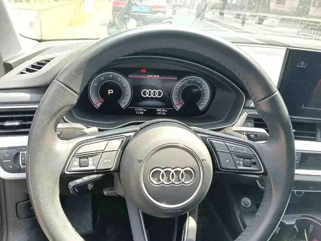 Audi A4L — Фото автомобиля 3