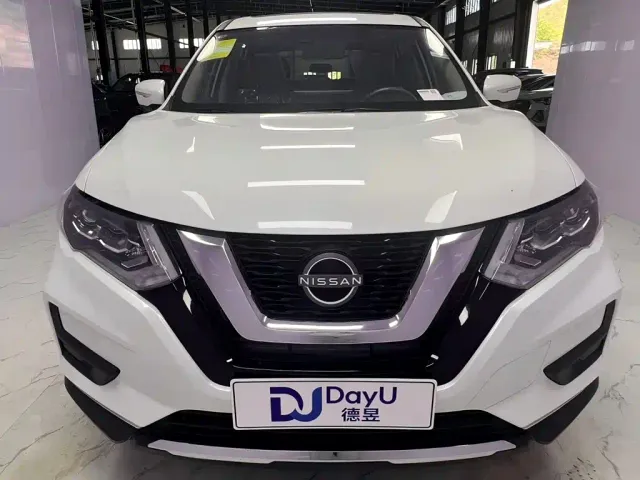 Nissan X-Trail — Фото автомобиля 2