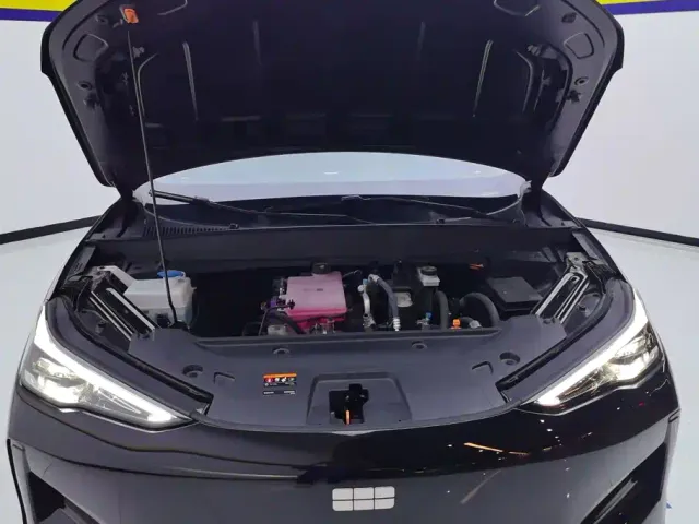Geely Galaxy E5 — Фото автомобиля 10