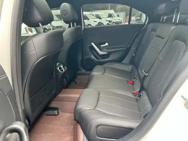 Mercedes-Benz A-Class — Фото автомобиля 6