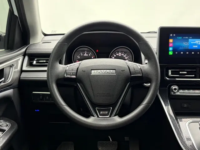Haval M6 — Фото автомобиля 7