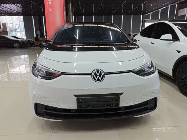 Volkswagen ID.3 — Фото автомобиля 2