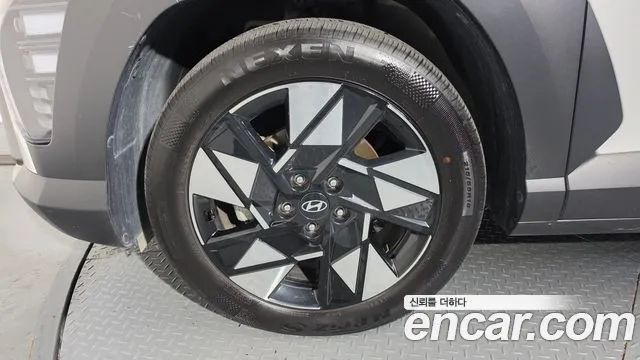 Hyundai Kona SX2 — Фото автомобиля 5