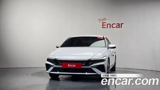 Hyundai AVANTE Новый Avante (CN7) — Фото автомобиля 3