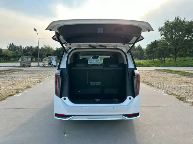 GAC Trumpchi M8 — Фото автомобиля 8