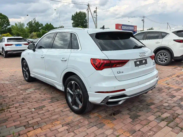 Audi Q3 — Фото автомобиля 6