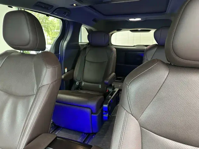 Toyota Granvia — Фото автомобиля 6
