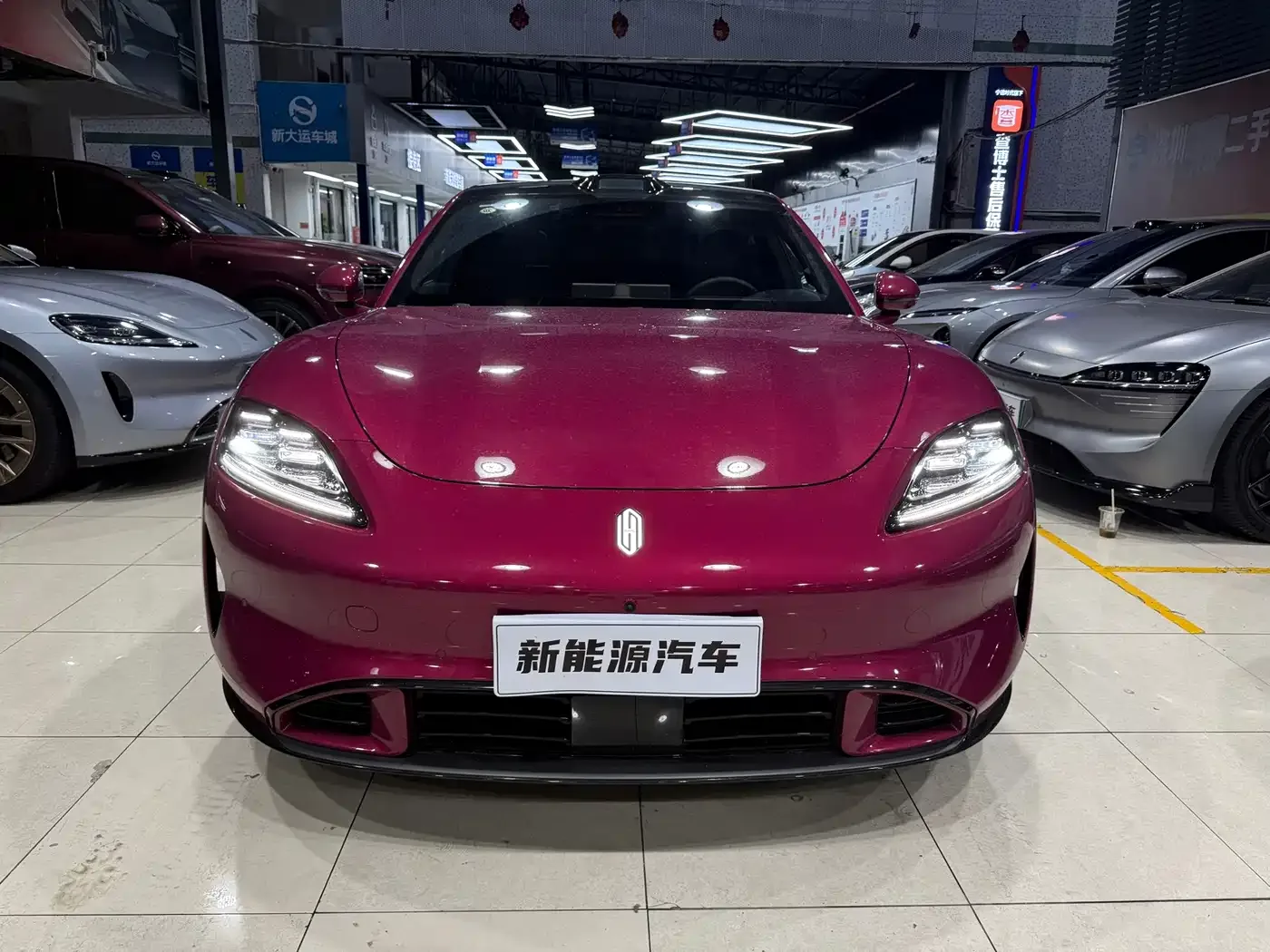 Shangjie Shangjie Z7 2026 Base Model — Фото автомобиля 2