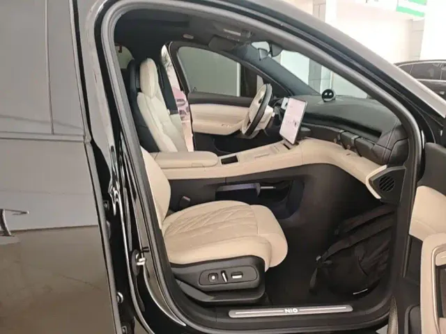 Nio EC6 — Фото автомобиля 24