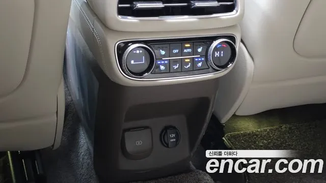 Genesis GV80 — Фото автомобиля 30