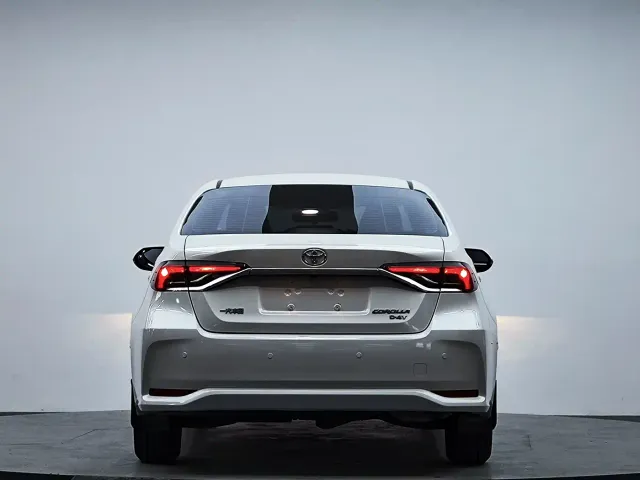 Toyota Corolla — Фото автомобиля 7