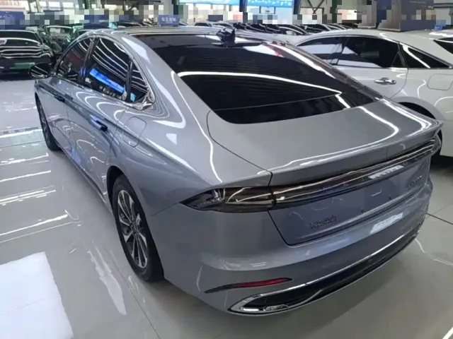 Lincoln Z — Фото автомобиля 4