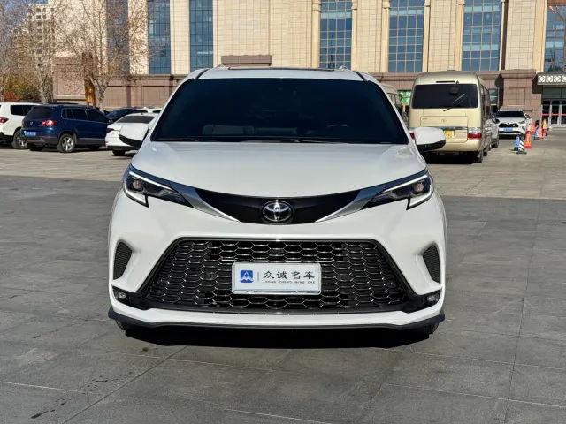Toyota Granvia — Фото автомобиля 2