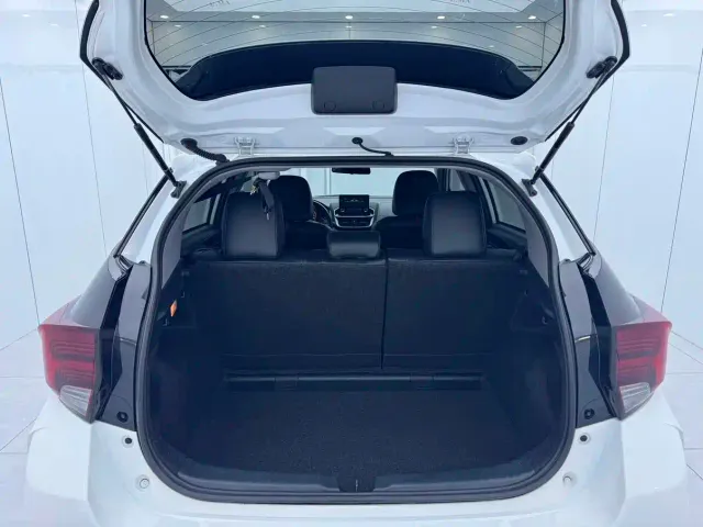 Toyota YARiS L Zhi Xuan — Фото автомобиля 11