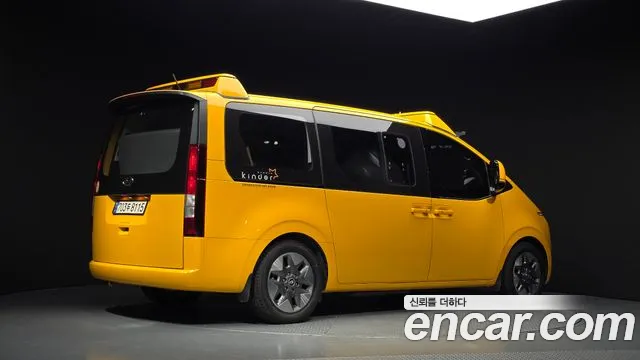 Hyundai Staria Staria L3.5 Школьный автобус — Фото автомобиля 2