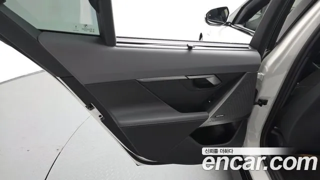 BMW 5-Series 5 серия (G60) — Фото автомобиля 23