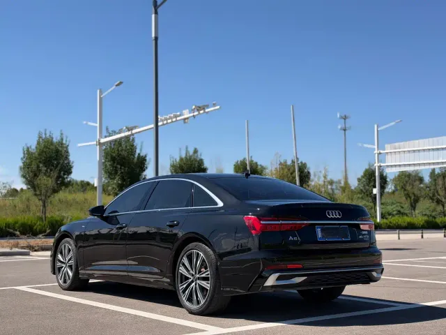 Audi A6L — Фото автомобиля 3