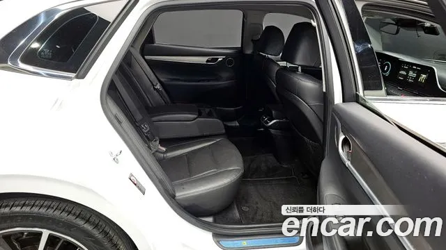 Hyundai Grandeur Новый Grandeur IG — Фото автомобиля 10