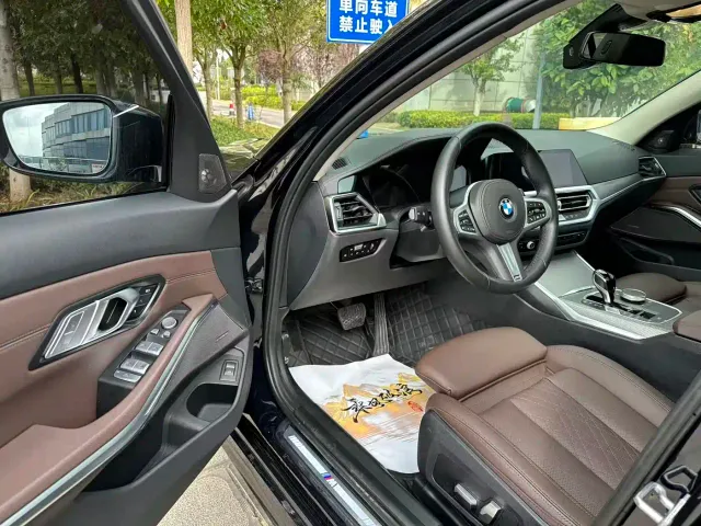 BMW 3 Series — Фото автомобиля 4