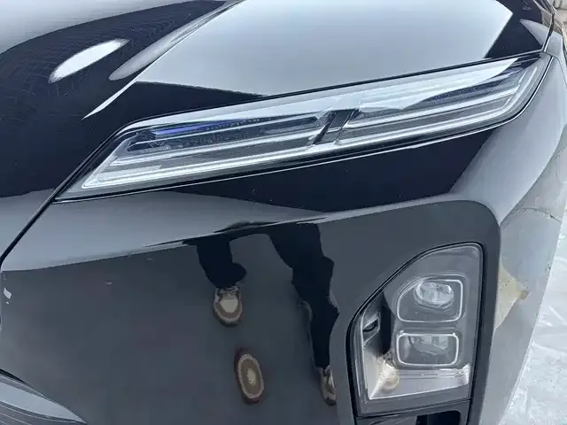 Nio ES8 — Фото автомобиля 18