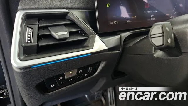 BMW i4 — Фото автомобиля 27