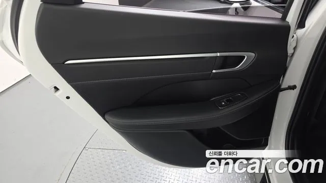 Hyundai Sonata — Фото автомобиля 14