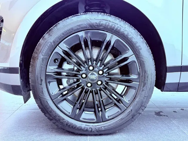 Land Rover Range Rover Evoque — Фото автомобиля 25