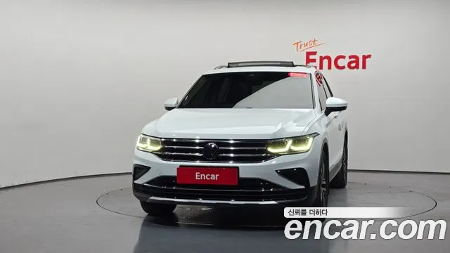 Volkswagen Tiguan — Фото автомобиля 3