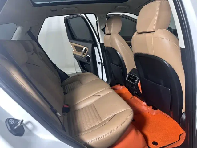 Land Rover Discovery Sport — Фото автомобиля 16
