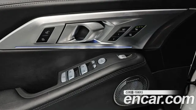 BMW XM — Фото автомобиля 14