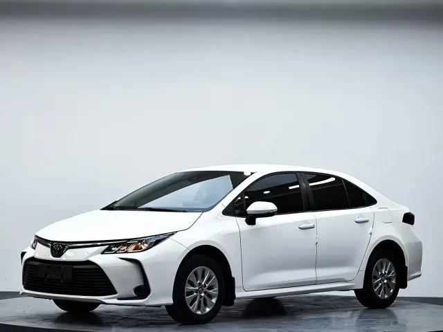Toyota Corolla — Фото автомобиля 2