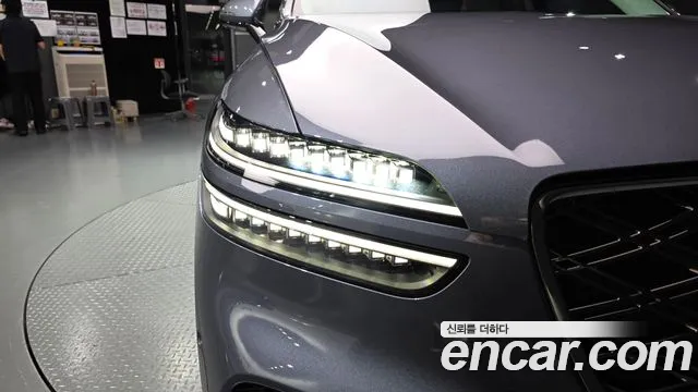 Genesis GV70 — Фото автомобиля 7