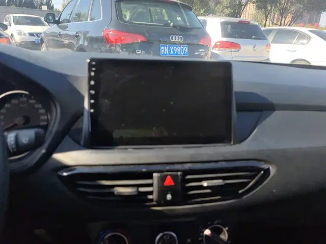 Hyundai Elantra — Фото автомобиля 13
